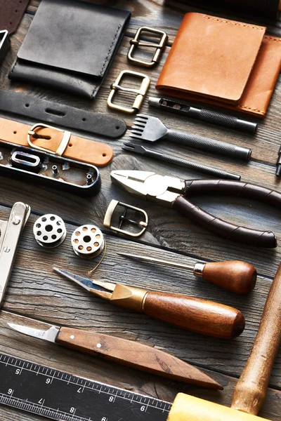 Outils d'artisanat en cuir — Photo