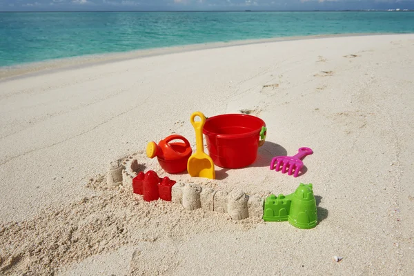 七彩沙滩塑料玩具 — 图库照片