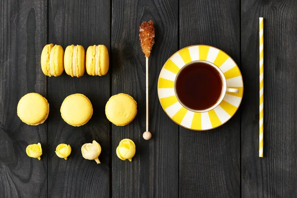 Французский вкусный десертный макарон — стоковое фото