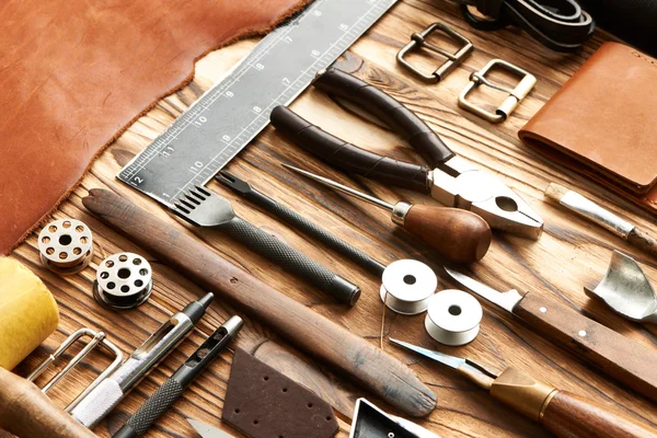 Outils d'artisanat en cuir — Photo