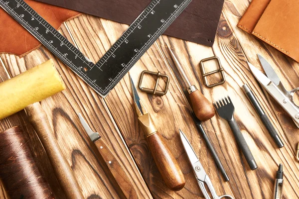 Leather crafting tools — Stock Photo, Image