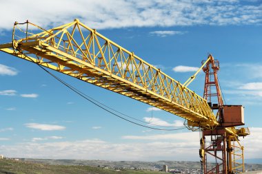 büyük inşaat vinç