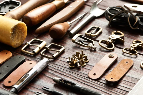 Outils d'artisanat en cuir — Photo