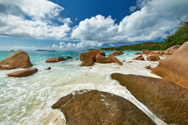 Hermosa playa en Seychelles —  Fotos de Stock