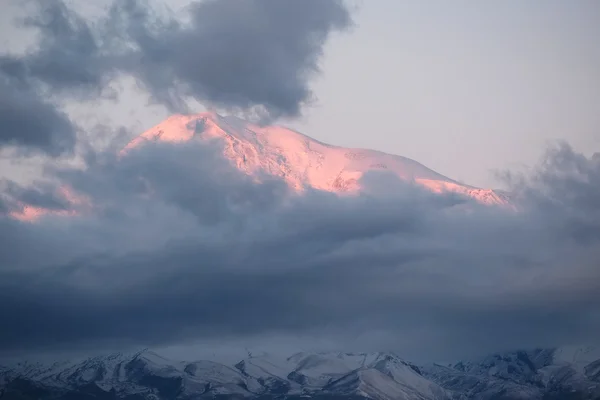 Ararat mountain at sunrise — Stock Photo, Image