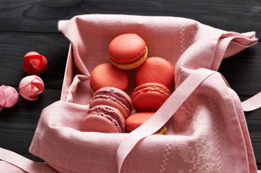 Fransız lezzetli tatlı badem kurabiyeleri