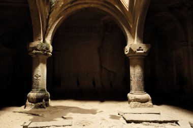 Eski manastır Geghard Ermenistan'da