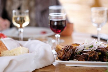 Şarap kebabı 