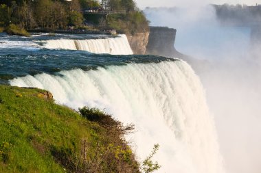 Ünlü Niagara Falls