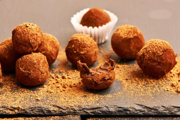 Homemade chocolate truffles — Stock Photo, Image