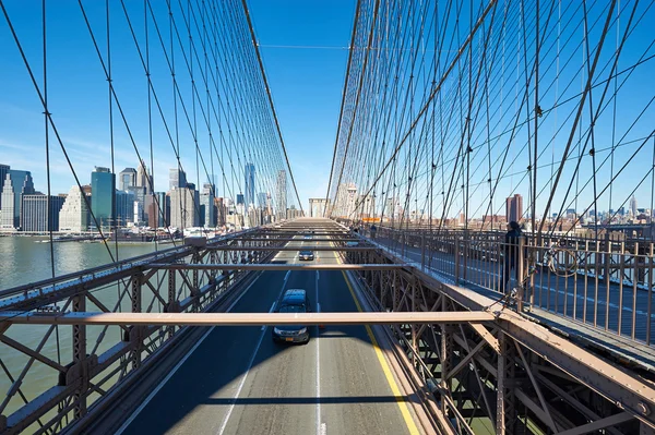 Brooklyn bridge mit lower manhattan — Stockfoto