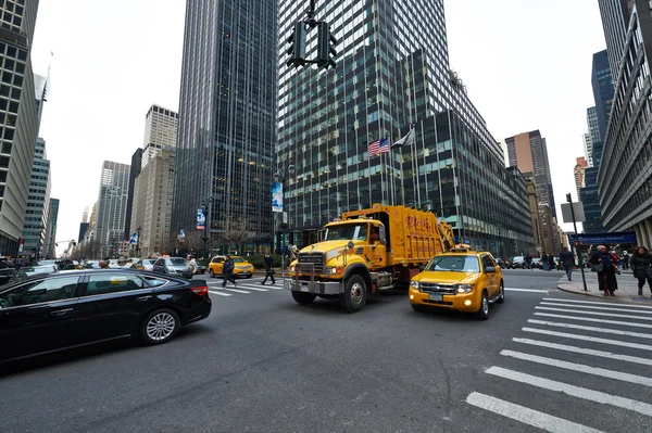Κίτρινο ταξί στην οδό στη Νέα Υόρκη, ΗΠΑ — Φωτογραφία Αρχείου