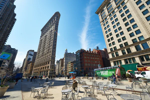 Edificio histórico Flatiron en la calle Manhattan — Foto de Stock