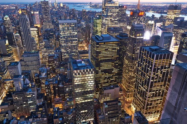 Pohled na Manhattanu v noci — Stock fotografie