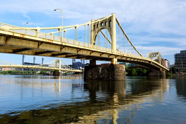 Brug in Pittsburgh (Pennsylvania) — Stockfoto