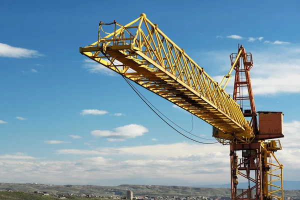 Torre de grúa de construcción — Foto de Stock