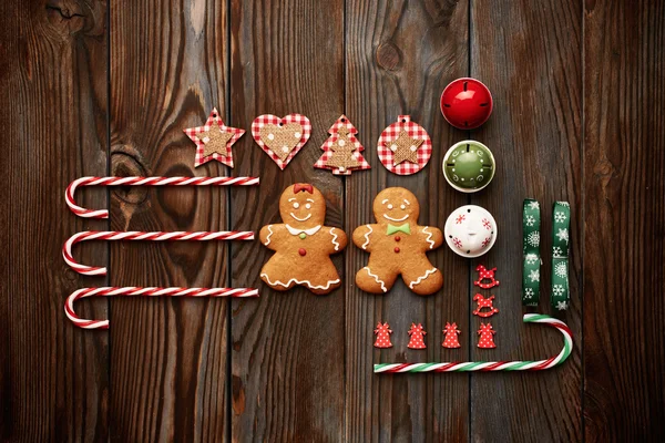 Gingerbread cookies and decorations — Stock Photo, Image