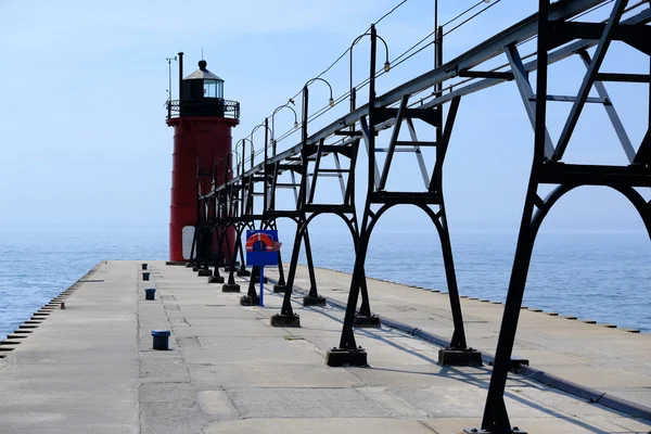 Farol do porto do sul — Fotografia de Stock