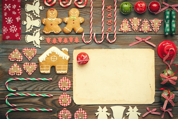 Christmas cookies and decorations — Stock Photo, Image