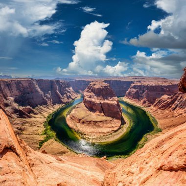 Colorado Nehri üzerindeki Horseshoe Bend Glen Canyon, Arizona, ABD