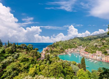 İtalya 'nın Ligurian kıyısındaki Portofino köyü