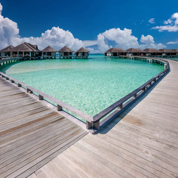 Bela Praia Com Bungalows Água Maldivas — Fotografia de Stock