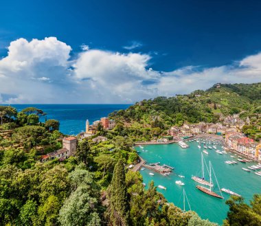 İtalya 'nın Ligurian kıyısındaki Portofino köyü