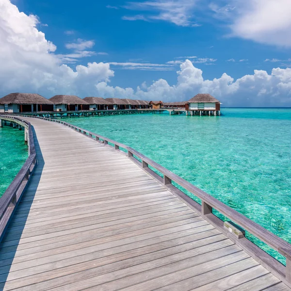 Schöner Strand Mit Wasserbungalows Auf Den Malediven — Stockfoto