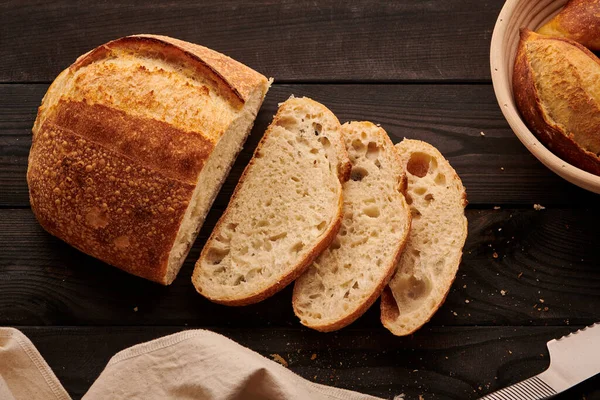 Frisch Gebackenes Hausgemachtes Schottenbrot Auf Dunklem Holztisch — Stockfoto