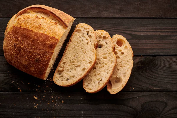 Frisch Gebackenes Hausgemachtes Schottenbrot Auf Dunklem Holztisch — Stockfoto