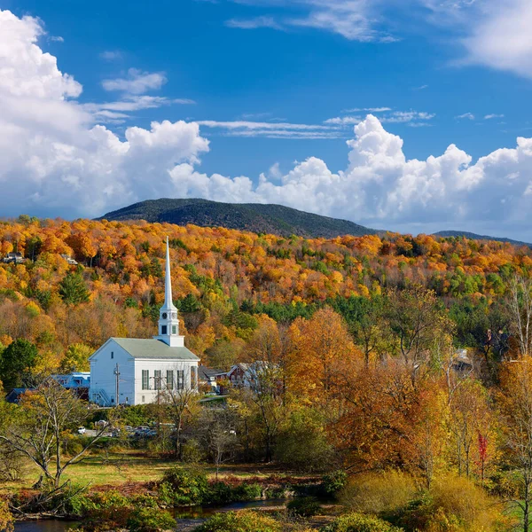 Icónica Iglesia Nueva Inglaterra Ciudad Stowe Otoño Vermont — Foto de Stock