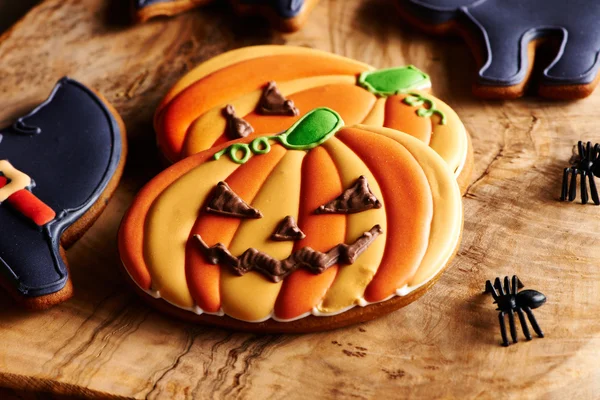 Galletas de jengibre caseras de Halloween —  Fotos de Stock