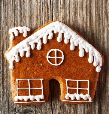 Noel ev gingerbread ev kurabiyesi