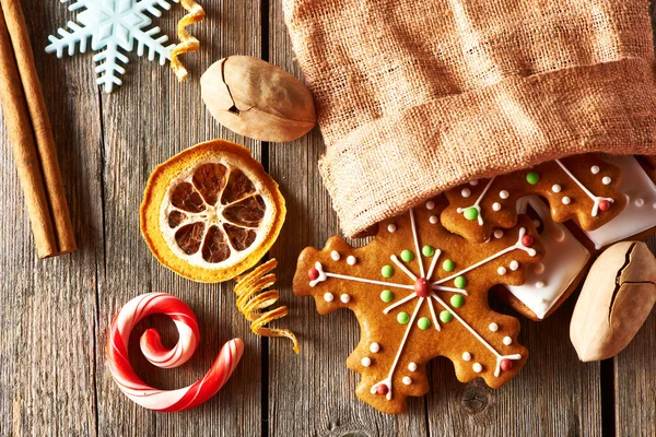 Biscoitos de gengibre caseiros de Natal — Fotografia de Stock