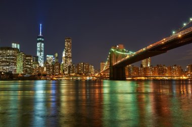 Brooklyn Köprüsü manhattan skyline ile