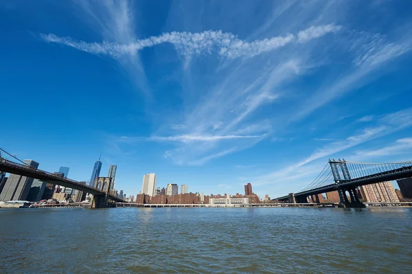 Vista del horizonte de Manhattan desde Brooklyn — Foto de Stock