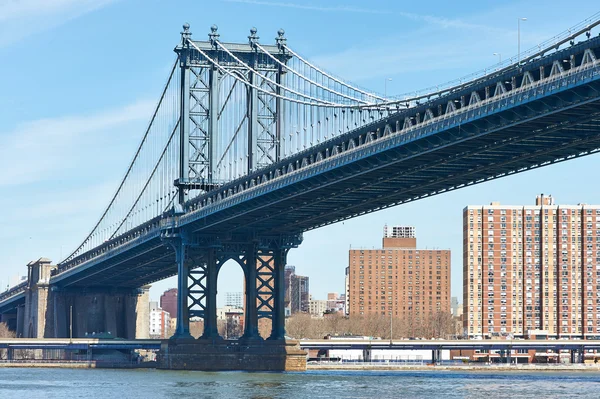 Manhattan bridge i panoramę — Zdjęcie stockowe