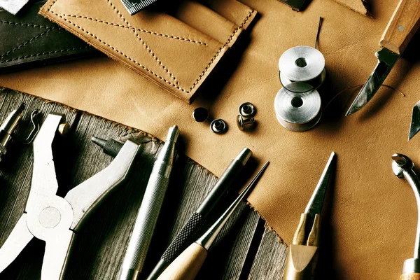 Outils d'artisanat en cuir — Photo