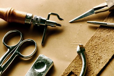 deri işçiliği araçları