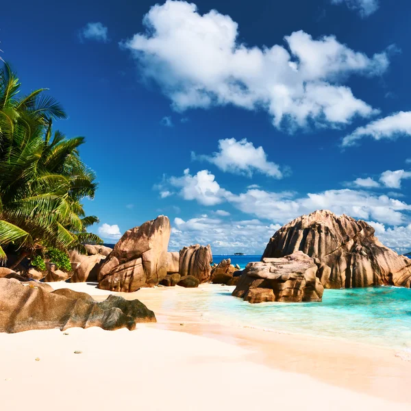 Bella spiaggia alle Seychelles — Foto Stock