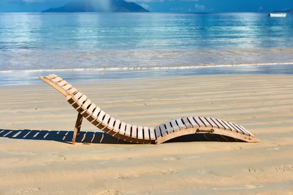 Beach with lounger at Seychelles — Stock Photo, Image