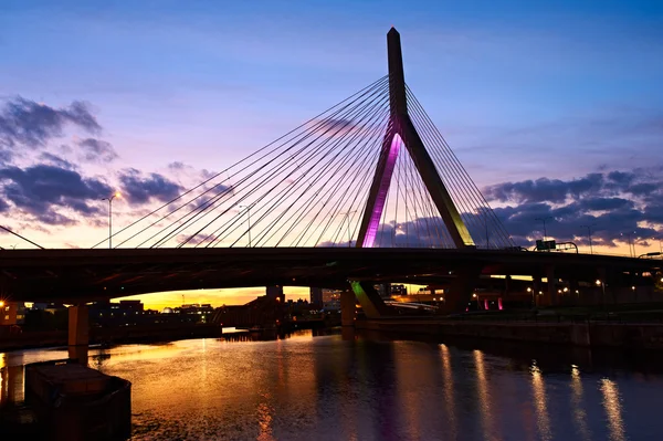 Zakim Bunker Hill Gedenkbrücke — Stockfoto