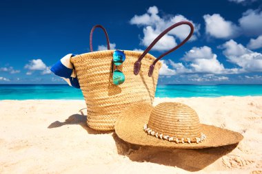 güzel bir plaj çantası, Seyşeller ile