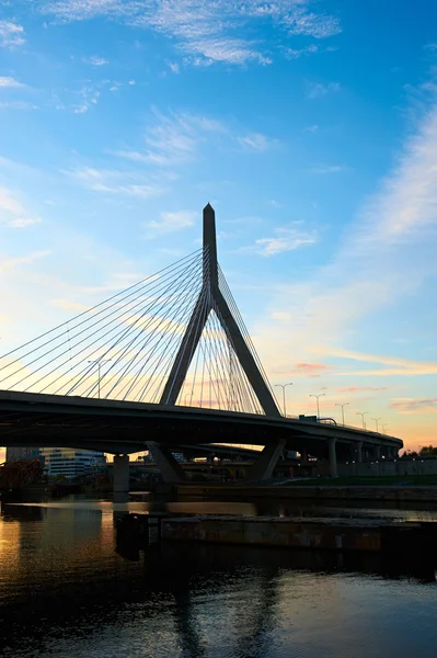 Zakim Bunker Hill Gedenkbrücke — Stockfoto