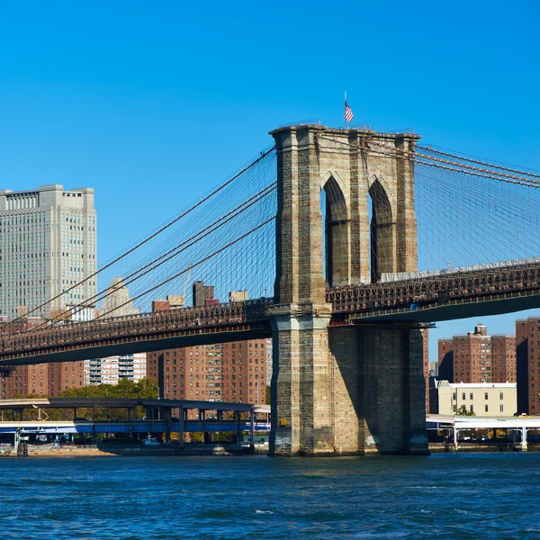 Vista del horizonte del Bajo Manhattan desde Brooklyn — Foto de Stock