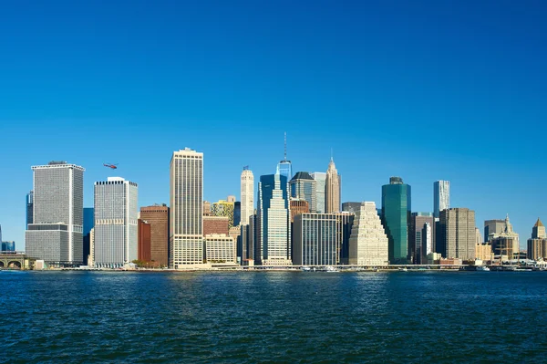 Vista del horizonte del Bajo Manhattan desde Brooklyn — Foto de Stock