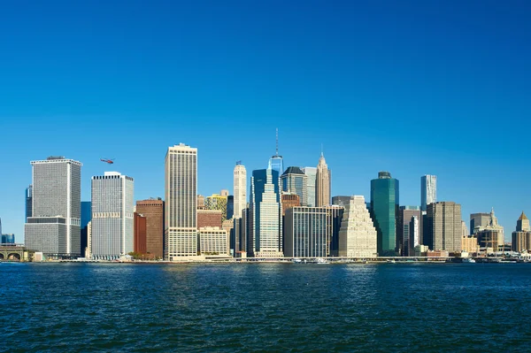 Lägre manhattan skyline-utsikt från brooklyn — Stockfoto