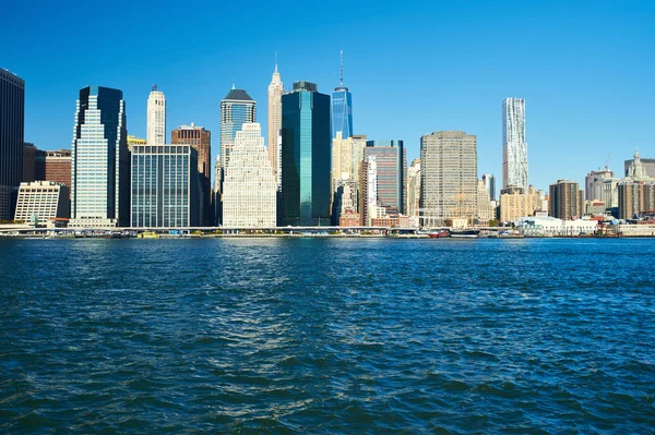 Manhattan Skyline sobre el río Hudson — Foto de Stock