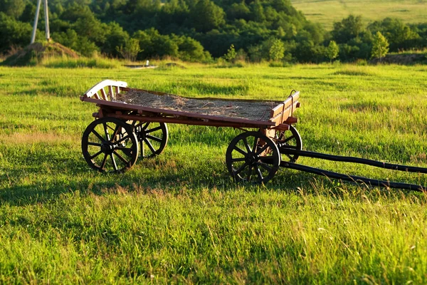 Ländliche Holzkarre — Stockfoto