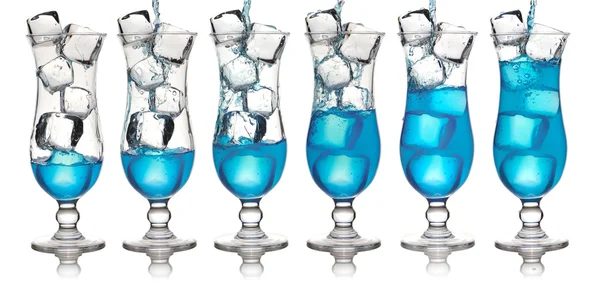 Curaçao-Cocktails im Glas — Stockfoto